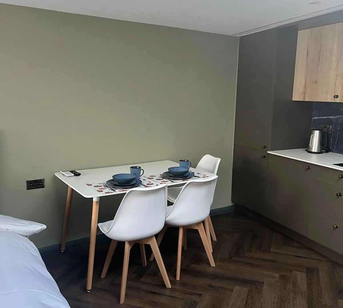 Guest House With Parking Ferndown Holiday home